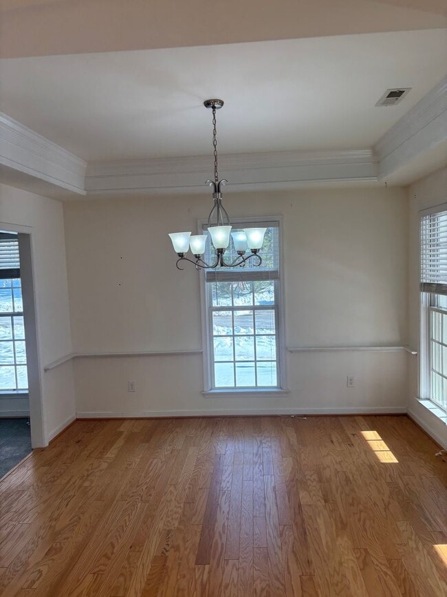 Building Photo - Great Home in Crozet!