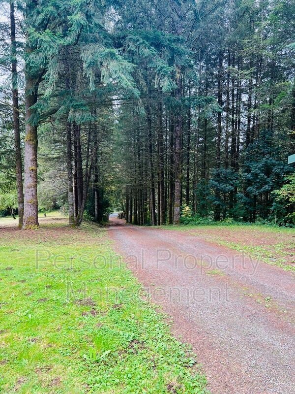 Building Photo - 21814 NE Cedar Creek Rd