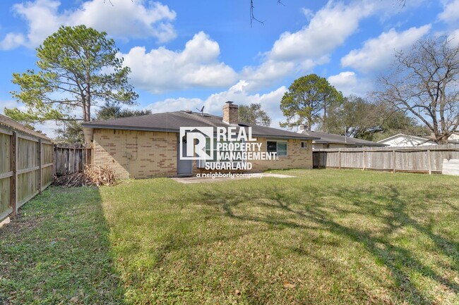 Building Photo - Charming Sugar Land Home: Modern Comfort & Great Location