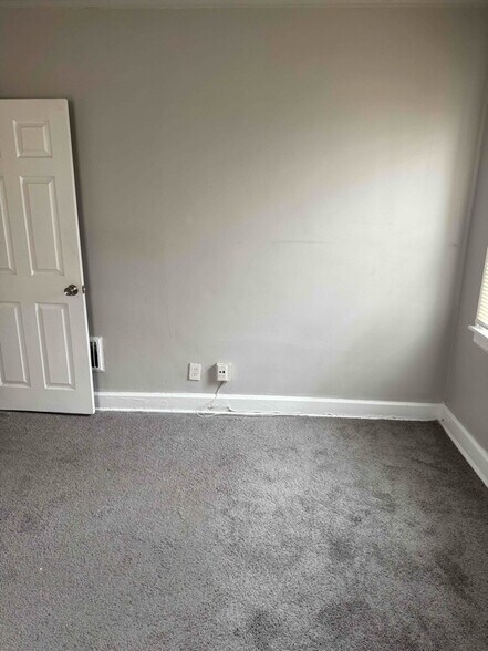 Building Photo - 12365 Griggs St