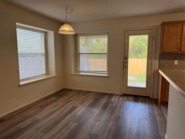 Building Photo - 501 Grey Feather Ct