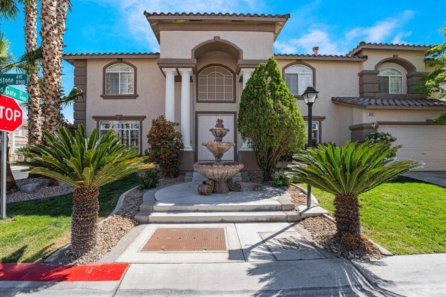 Building Photo - 8901 Goldstone Ave
