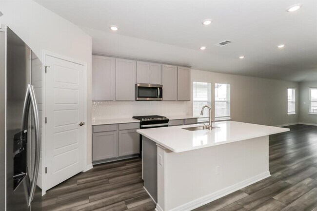 Building Photo - 117 Sun Grove Trl