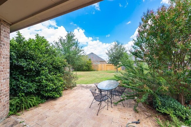Building Photo - 29010 Pinnacle Ridge Dr
