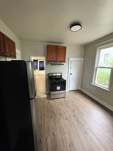 Building Photo - 208 Penn Ave