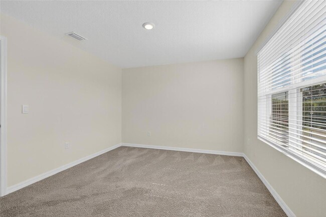 Building Photo - 3288 Silver Date Dr