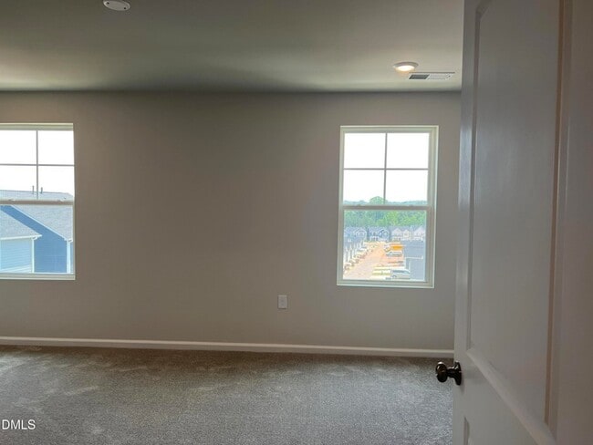 Building Photo - 642 Gimari Dr