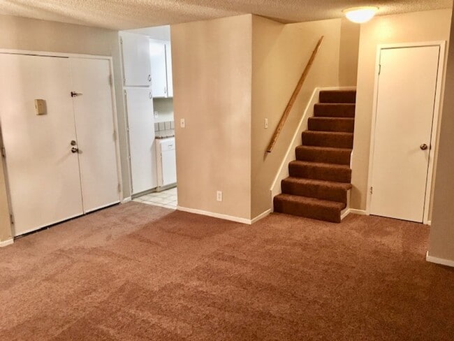 Primary Photo - Great 2 bed 2 bath Condo in San Pablo Gate...