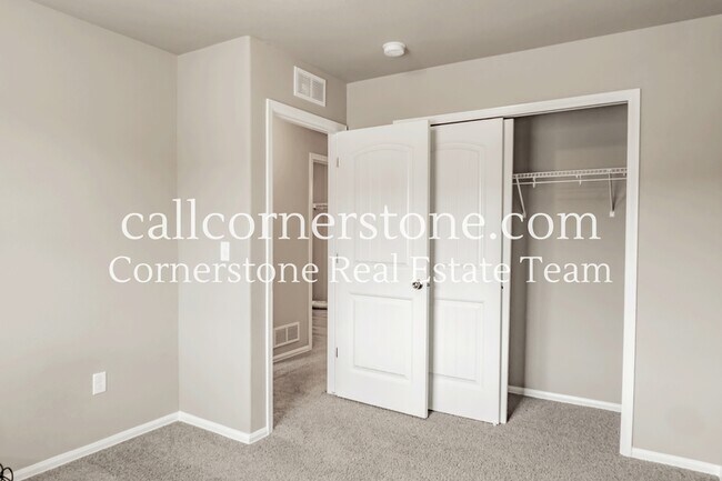 Building Photo - 7662 Jack Pne Grv