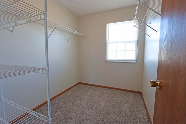 Building Photo - 4897 Nieles Edge Dr
