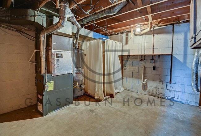 Building Photo - 3203 S Holt Rd