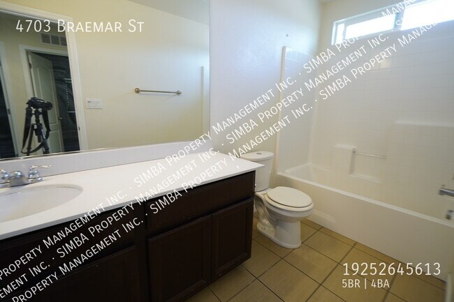 Building Photo - 4703 Braemar St
