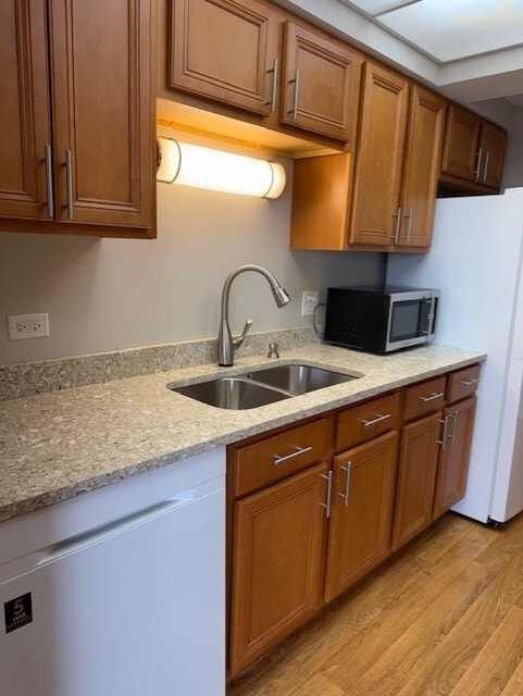 Building Photo - 6340 Americana Dr