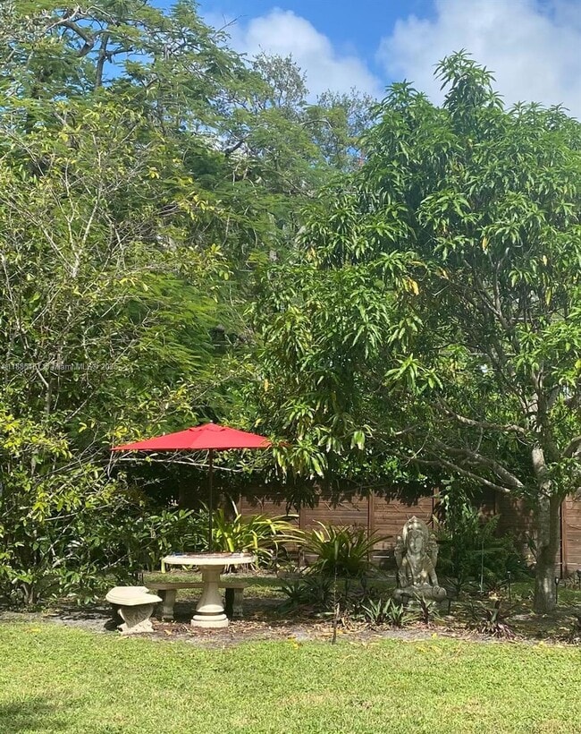 Building Photo - 1760 NE 144th St