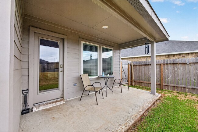 Building Photo - 5411 Wyndham Rdg Ln