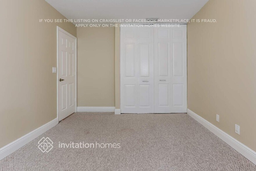 Building Photo - 1240 NW 105th Ave