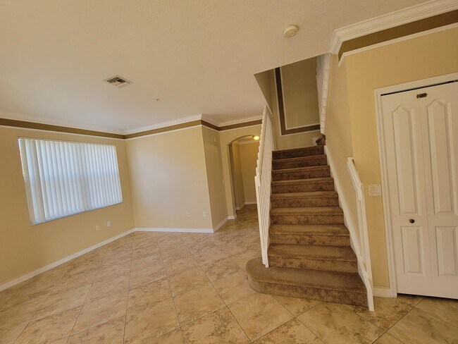 Building Photo - 1130 Shoma Dr