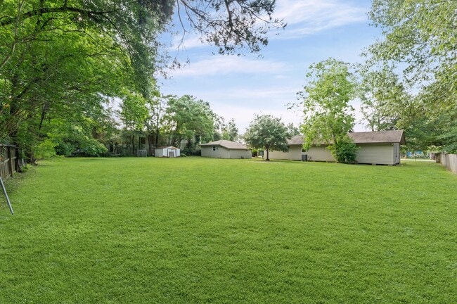 Building Photo - 1505 Gladiola Ave