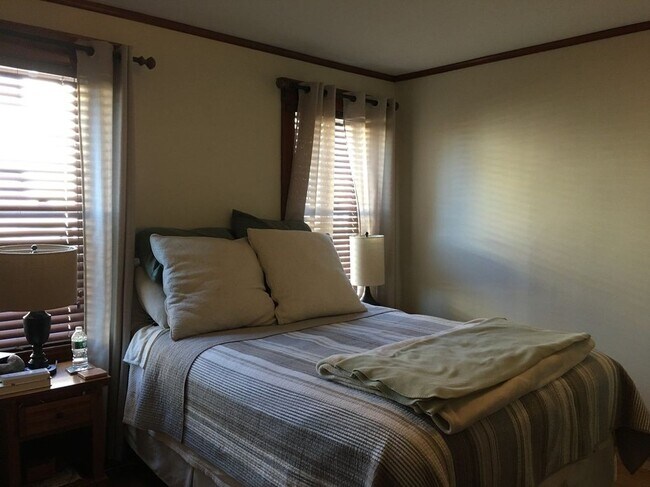 Building Photo - 343 Washington St