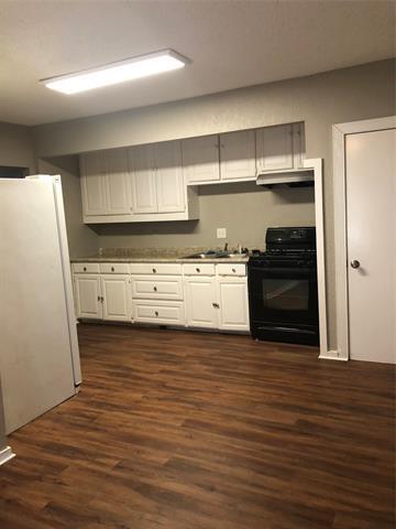 Building Photo - 2923 Azle Ave