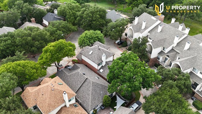 Building Photo - What's special