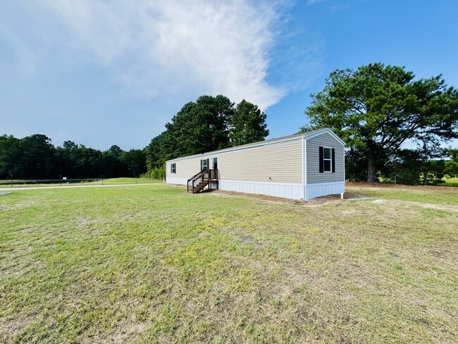 Building Photo - 134 Blissful Ct