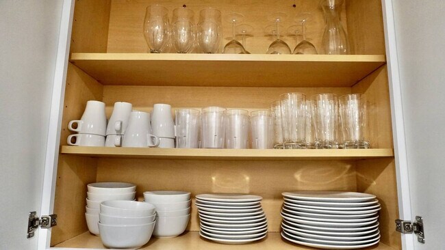 Building Photo - 12067 Lampton View Dr