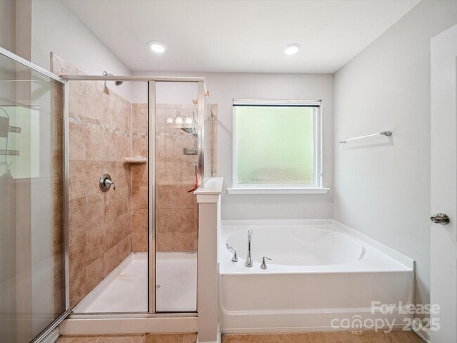 Building Photo - 10327 Rutledge Ridge Dr NW