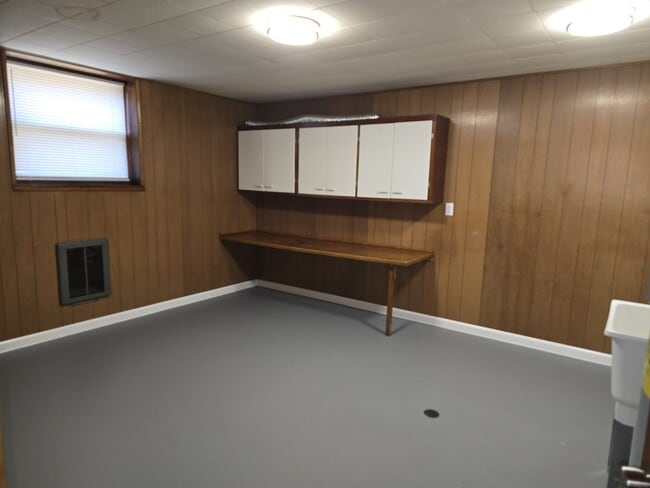 Building Photo - 193 S Quentin Rd