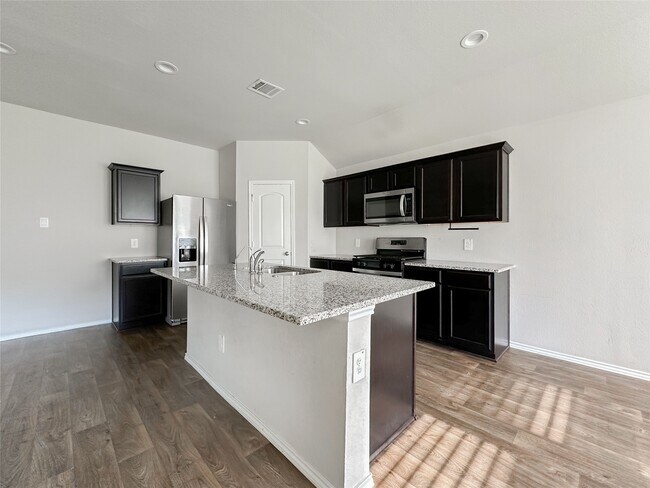 Building Photo - 40507 Birch Shadows Ct