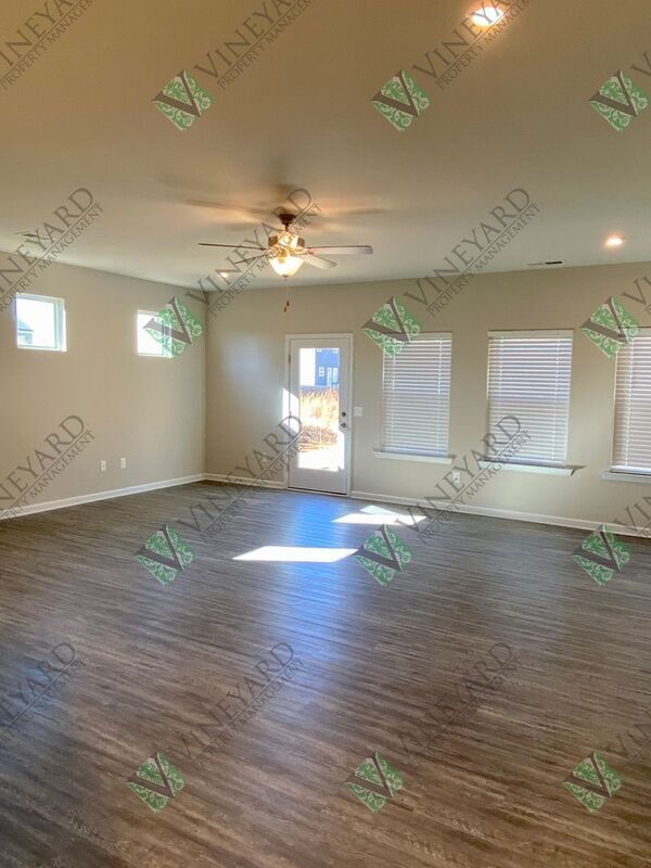 Building Photo - 186 Malbone St SW