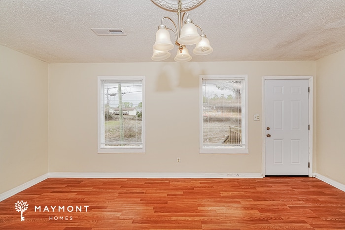 Building Photo - 732 Spring St