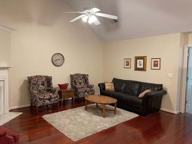 Building Photo - 126 Hayesbury Ct