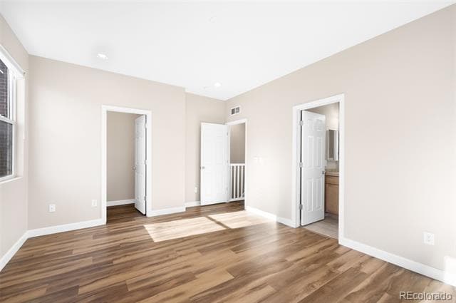 Building Photo - 13543 E Longview Ave