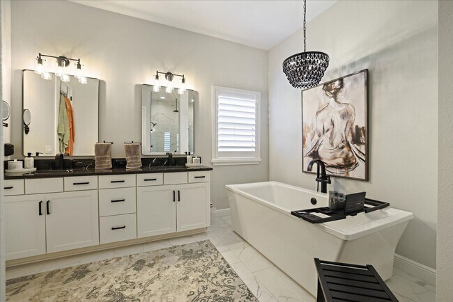 Building Photo - Luxury Home w/ Pool, Outdoor Kitchen, Car Lift, & Water View In Parrish!
