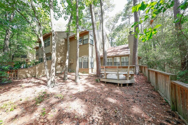 Building Photo - 70 Cokeberry Ct