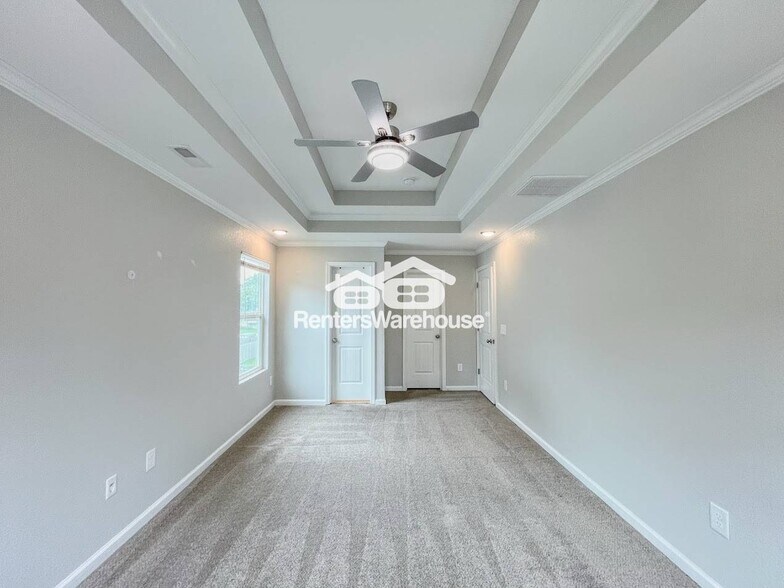 Building Photo - 1601 Charleston Ave