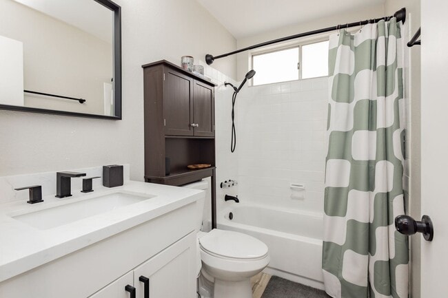 Building Photo - Fully Furnished single story home in Las Vegas with STYLE!