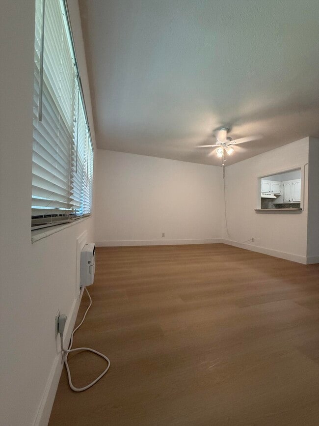 Building Photo - 63 Norwich C