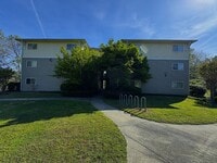 Building Photo - 303 Smith Level Rd