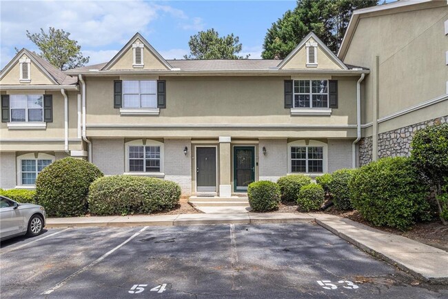 Building Photo - 6900 Roswell Rd
