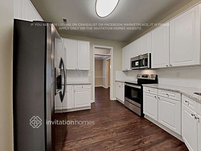 Building Photo - 129 Chelsea Ct