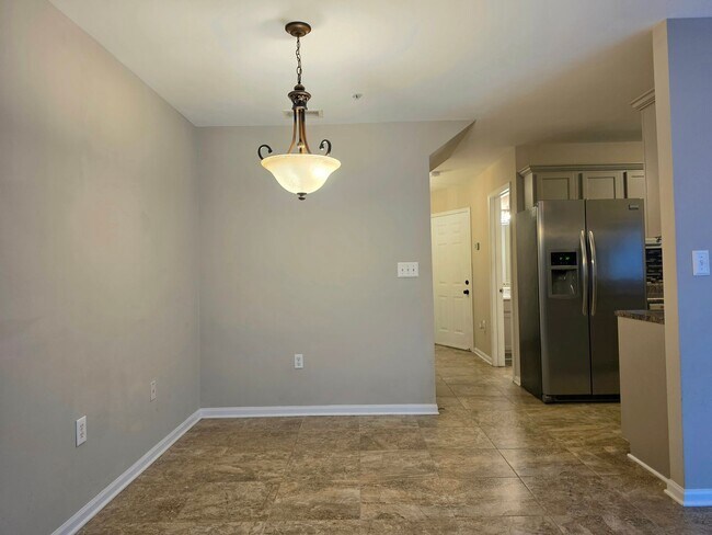 Building Photo - Gulf Shores town home with garage