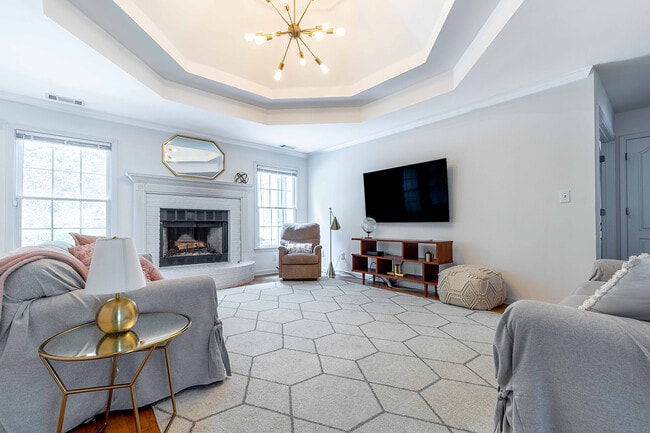 Building Photo - 630 Georgian Hills Dr