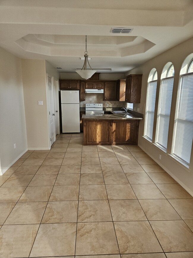 Building Photo - 1905 Horsetail Falls