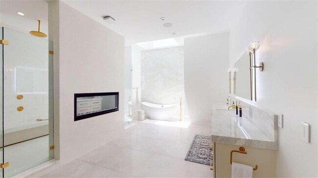 Building Photo - 3206 Arden Rd NW