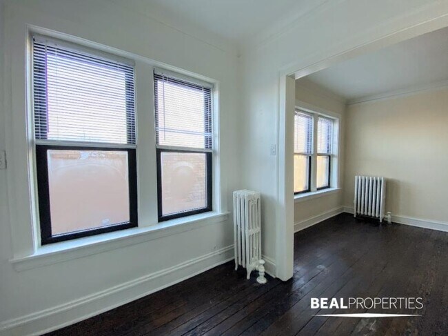 Building Photo - 0 bedroom in CHICAGO IL 60640