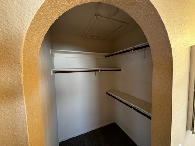 Building Photo - HOUSE FOR RENT