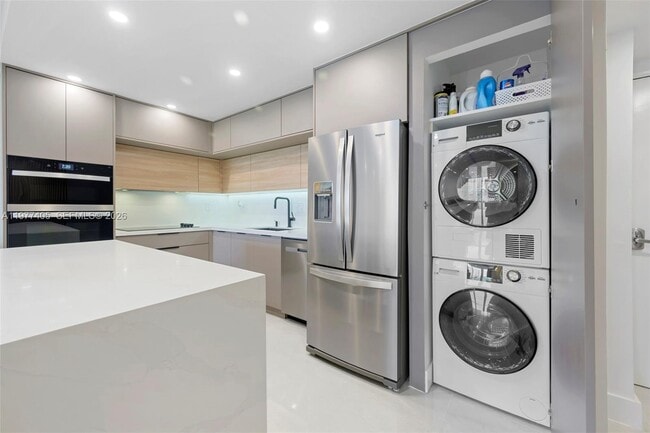 Building Photo - 19370 Collins Ave