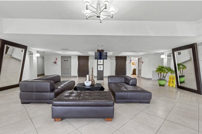 Building Photo - 701 NW 19th St